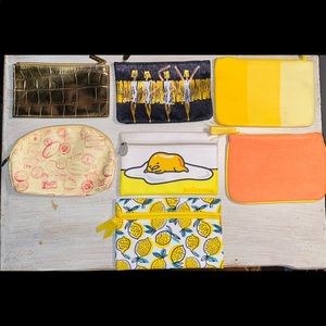 7 cosmetic bags